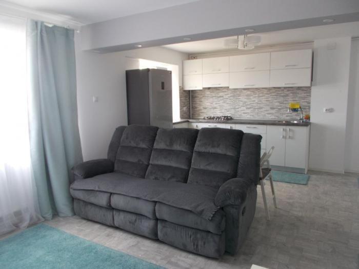 Apartament Sarra Targoviste Bagian luar foto