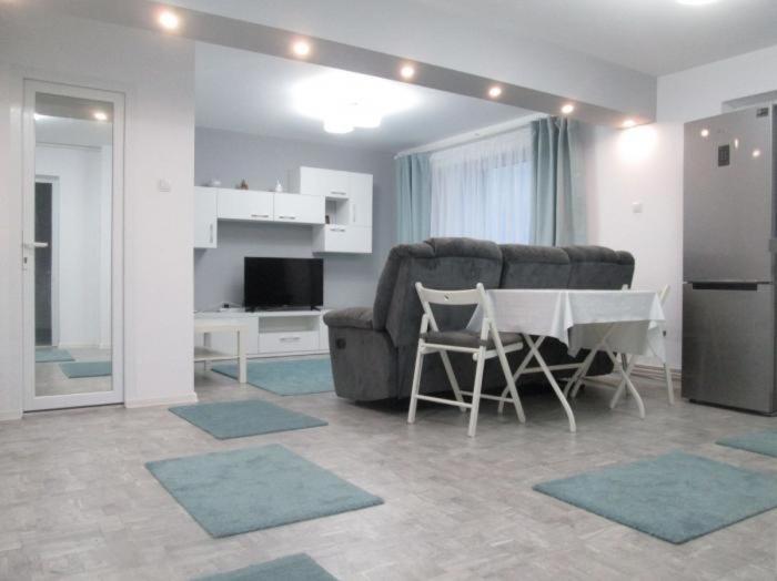 Apartament Sarra Targoviste Bagian luar foto