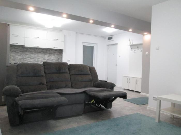 Apartament Sarra Targoviste Bagian luar foto