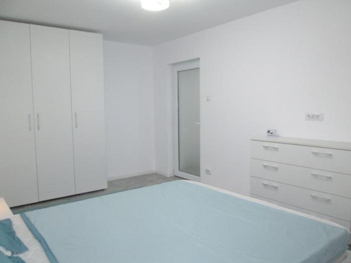 Apartament Sarra Targoviste Bagian luar foto